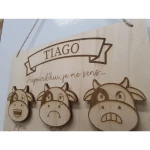 panneau des émotions thème vache avec prénom "tiago" - vue de près
