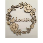 Couronne florale avec prénom "Louise" central - vue de face