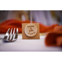 Bouchon de vin personnalisé bois gravé mariage