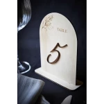 Menu gravé et numéro de table personnalisé en bois