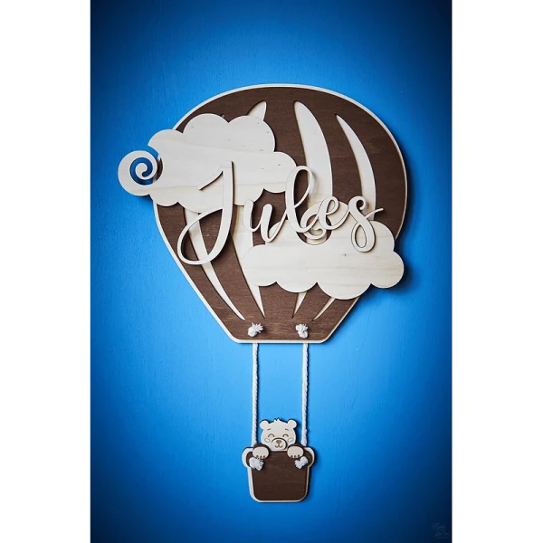 Montgolfière avec ourson et prénom en relief
