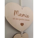 Décoration murale Mamie et ses petits coeurs - applique murale vue de près