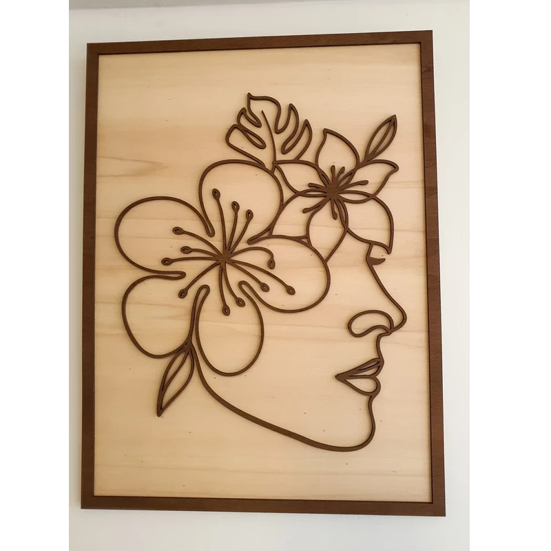 Décoration murale visage de femme fleuri effet relief