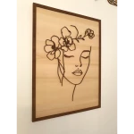 Décoration murale visage de femme floral effet relief - vue de côté