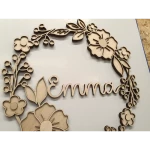 Couronne florale avec prénom "Emma" central - vue alternative