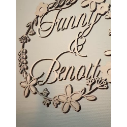 Décoration murale couronne florale grand format – 1 ou 2 prénoms – 50 cm