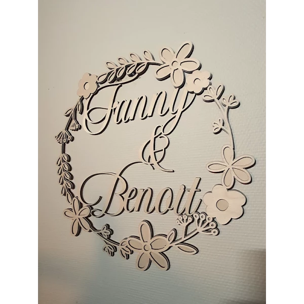 Décoration murale couronne florale grand format – 1 ou 2 prénoms – 50 cm
